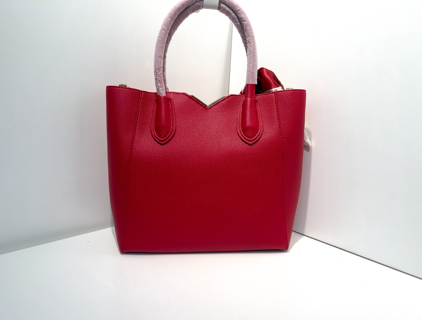 Bella Rouge